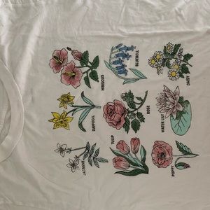 PacSun Graphic Flower Tee